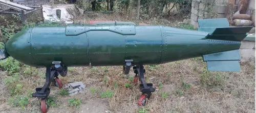 BL755 Cluster weapon on trolley